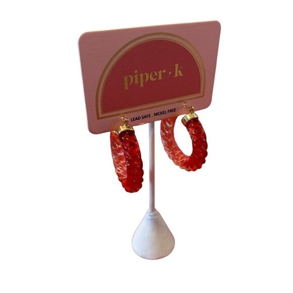 Piper-K Textured Peach Ombré Hoop Earrings. - Picture 3 of 6